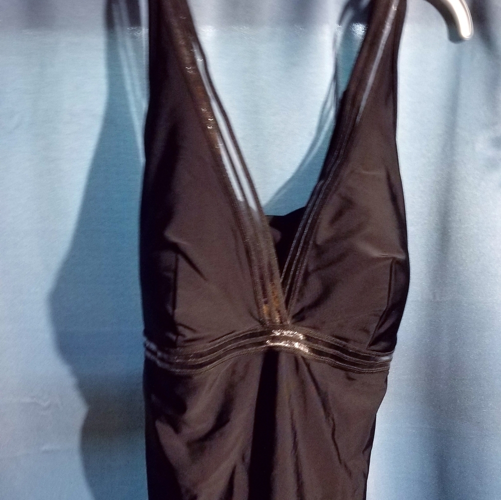 NWOT Torrid Size 3 Black Swimsuit - Picture 5 of 9